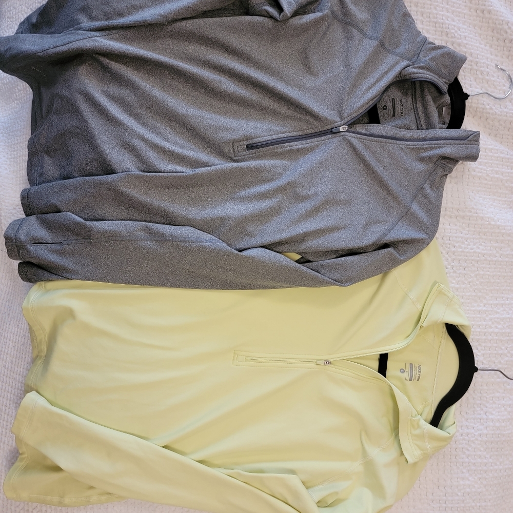 2 Nike DriFit Zip Up Size L